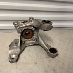 FREE LOCAL DELIVERY 2015-2020 Ford Mustang 5.0 GT RH Passenger Side Rear Spindle Knuckle Hub - OEM 2015 2016 2017 2018 2019 2020