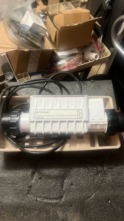 Salt cell and power supply