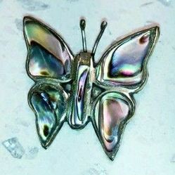 Gorgeous Real Mother Of Perles + Real Sterling Silver Butterfly Pin (925 Sterling Silver) Bright And Strong Rainbow Color.