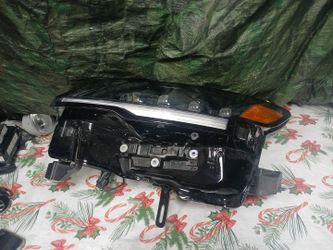 2025-26 Nissan Kicks Left headlight