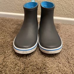 Boys Grudens Rain Boots (Size 2)