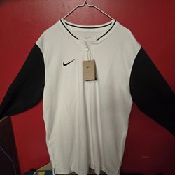 Nike White Pullover With Black Long Sleeves 