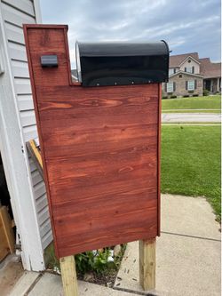 Mailbox stand