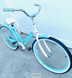 Schwinn Beach cruiser