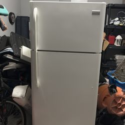Frigidaire  refrigerator