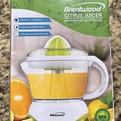 *BRAND NEW 2 AVAILABLE* Brentwood 24 Ounce Citrus Fruit Juicer