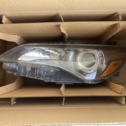 Toyota Camry Headlamp Assembly Pair