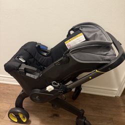 Doona Infant Car Seat & Stroller Combo 