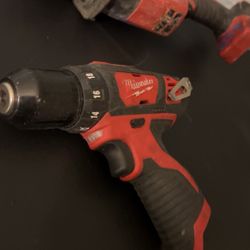 Milwaukee M18 Hackzall & Milwaukee M12 Hammer Drill