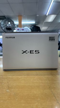 Fujifilm Camera X-E5 Silver Brand New
