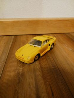 Toy porsche 911