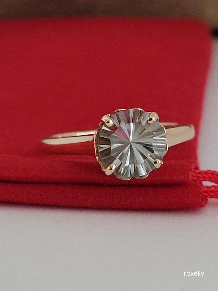 ❤️10k Size 8 Lovely Solid Yellow Gold Light Green Tourmaline Gemstone Ring!/ Anillo de Oro con 1 ToZafiro Blanco! 👌🎁Post Tags: 10k 14k