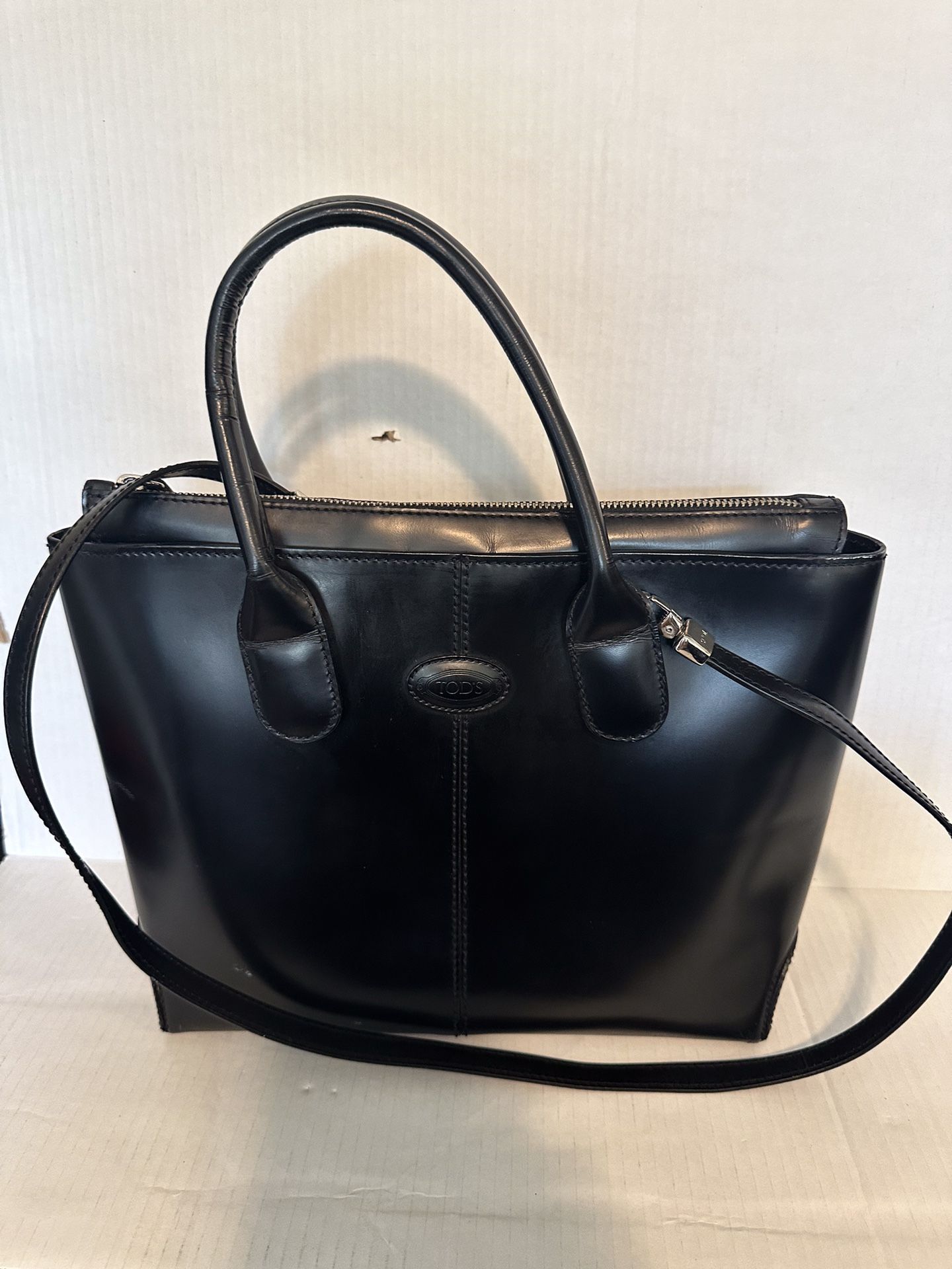 Tod’s Diana  Handbag  Tote Black Leather