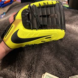 Nike Hyperfuse V360 Baseball Glove