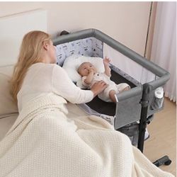 Baby Bassinet / Bedside Crib