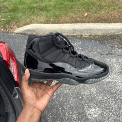 Air Jordan 11 Cap and Gown