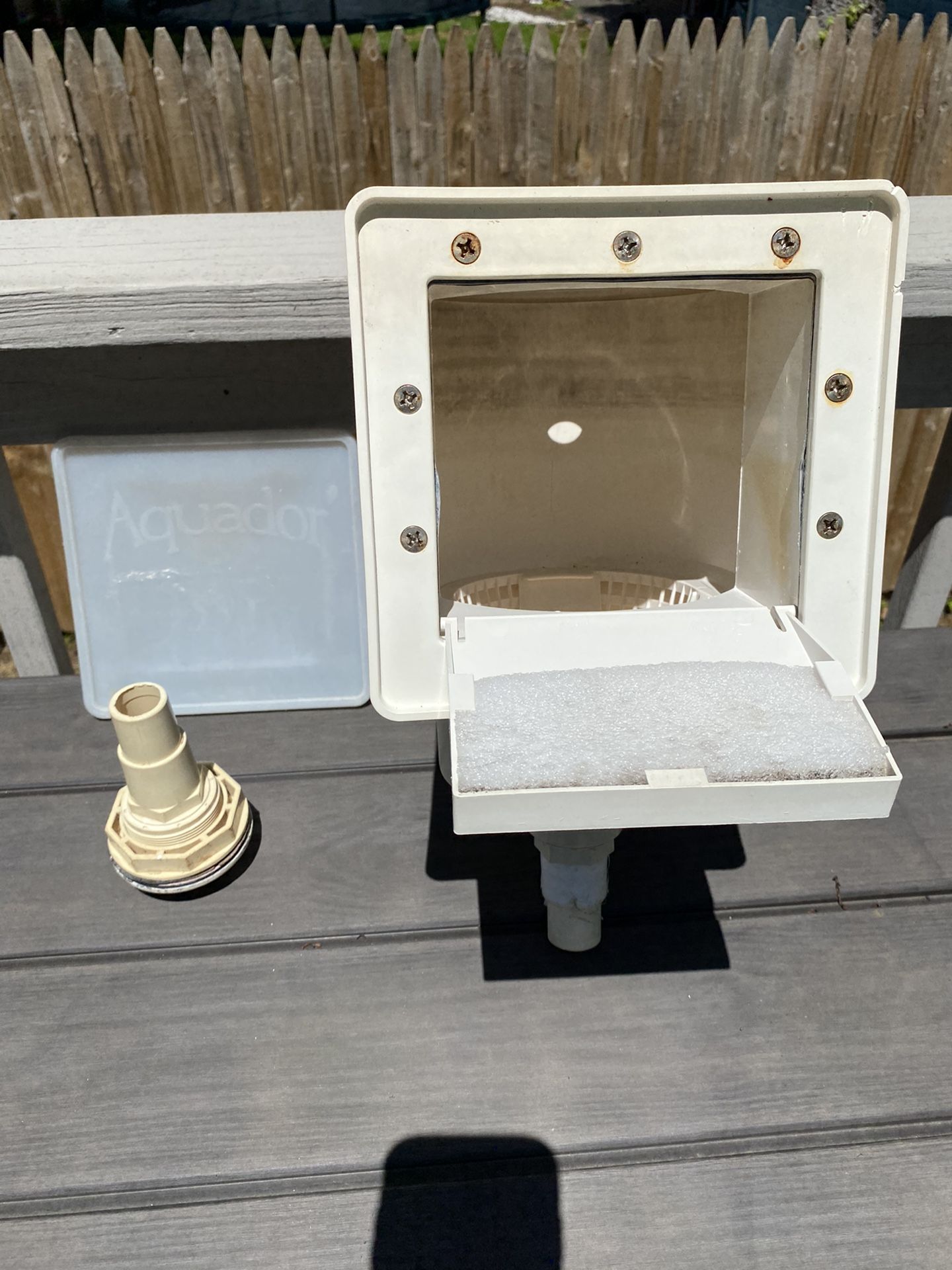 Skimmer Wih Aquadoor Cover And Return Fitting