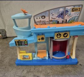 Toy House 14