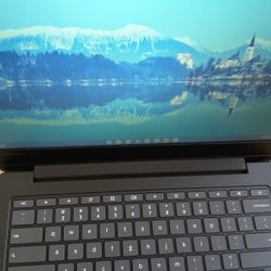New Lenovo S330 Chromebook 14in FHD (1920x1080)