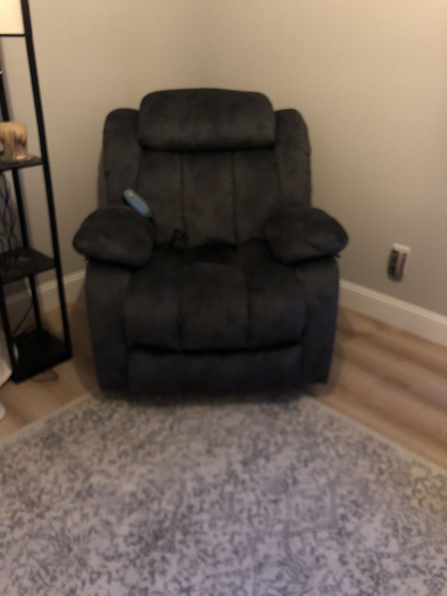 Recliner/Rocker