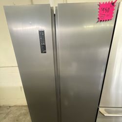 2 Door Frigidaire 2021 