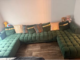 3 Piece Sectional Couch