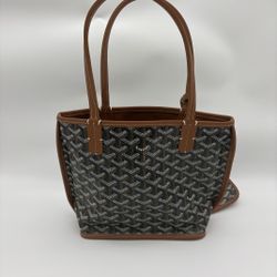 Goyard Black Reversible Mini Anjou in Brown