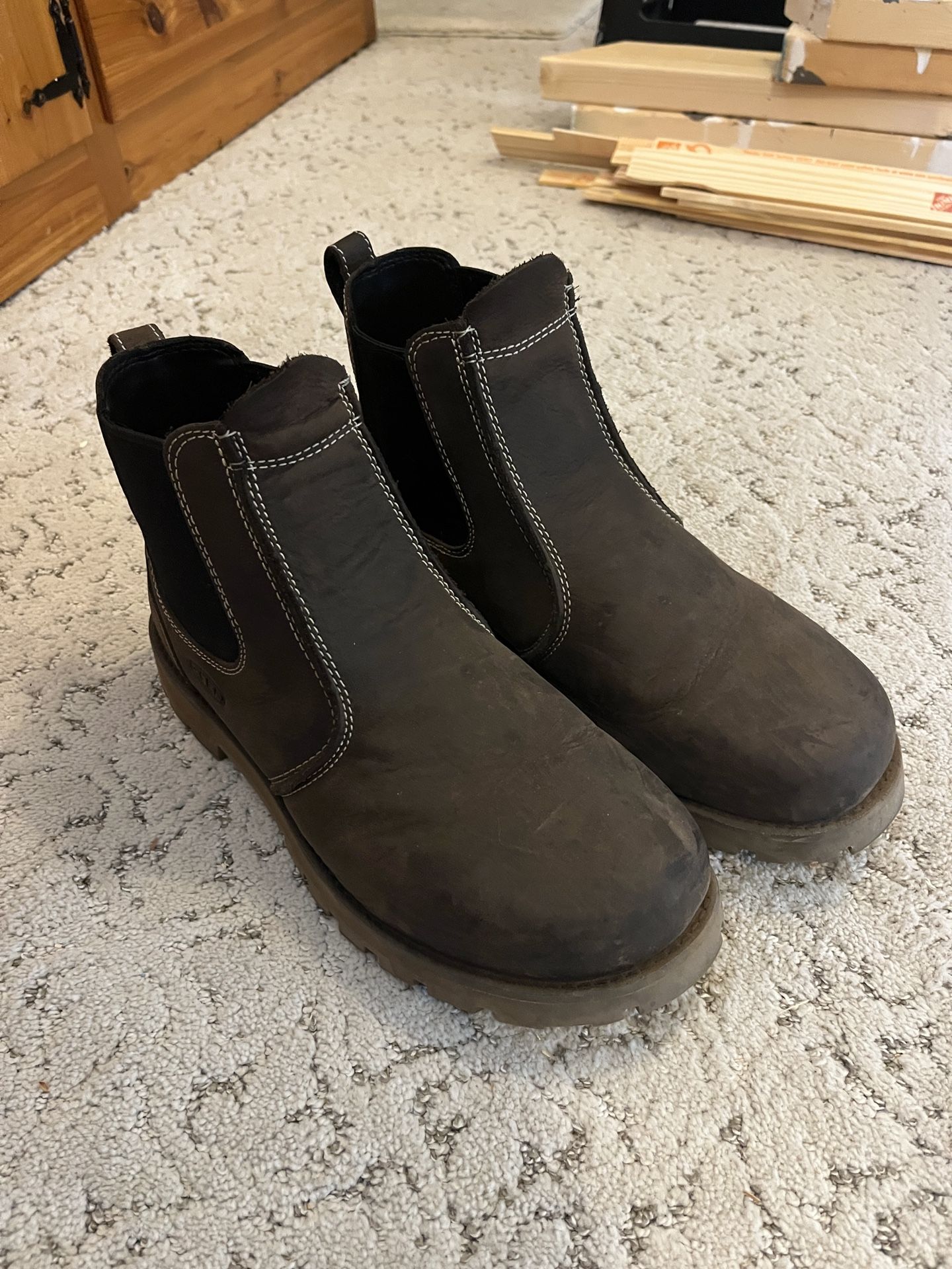 Keen boots - brand New- Size 10.5E 