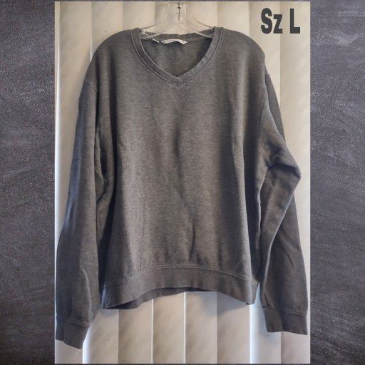 MENS GRAY SWEATSHIRT SIZE L
