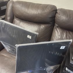 Lot Of 2 Hp LCD 20” Monitors With Power Cords and VGA Cables / New 