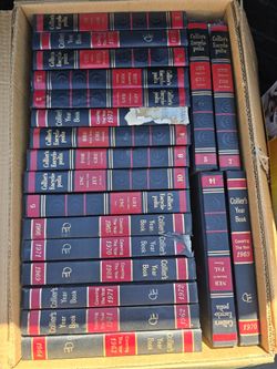 33 Encyclopedia Books