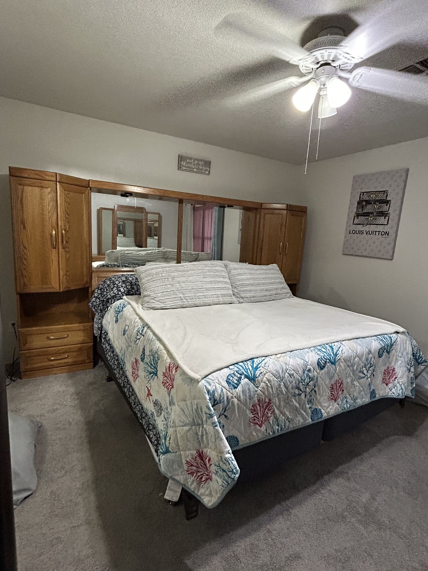 VINTAGE King Size Real Wood Bedroom Set W/Matching Dresser