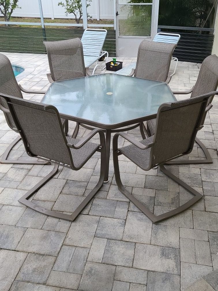 Table With 6 Chairs Included