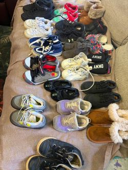 18 pair of shoes for toddlers. There are some for boys and some for girls. Many different sizes. The smallest size is a 6C and the biggest size is a s