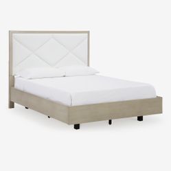 Queen Bedframe