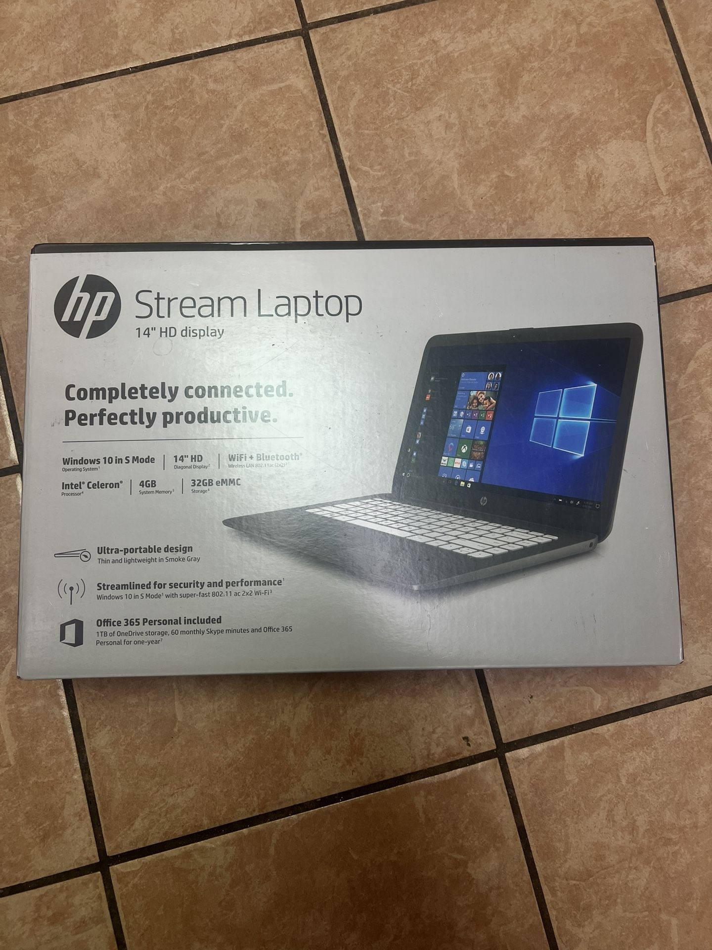 new* HP 11-ah117wm Stream 11.6" Celeron N4000 4 GB RAM 32 GB eMMC - Black