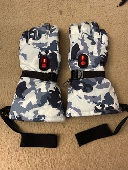 Heated ski and snowboard gloves touch screen