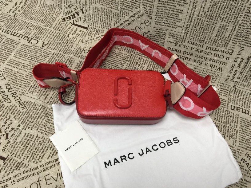 Marc Jacobs Snapshot Crossbody Bag Sandcastle Red Multi