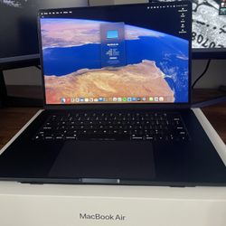 Macbook Air M2 2023 