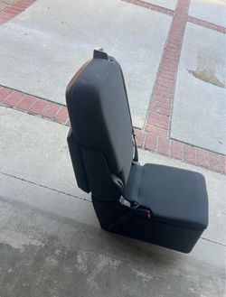 Jumper seat / middle seat for Silverado