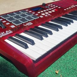 AKAI MAX49 MIDI KEYBOARD