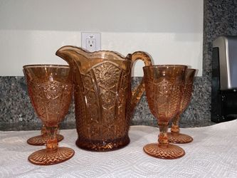 Tiara Indiana Glass Coral Monarch Paneled Daisy Pitcher & 4 Goblet Set. RARE!