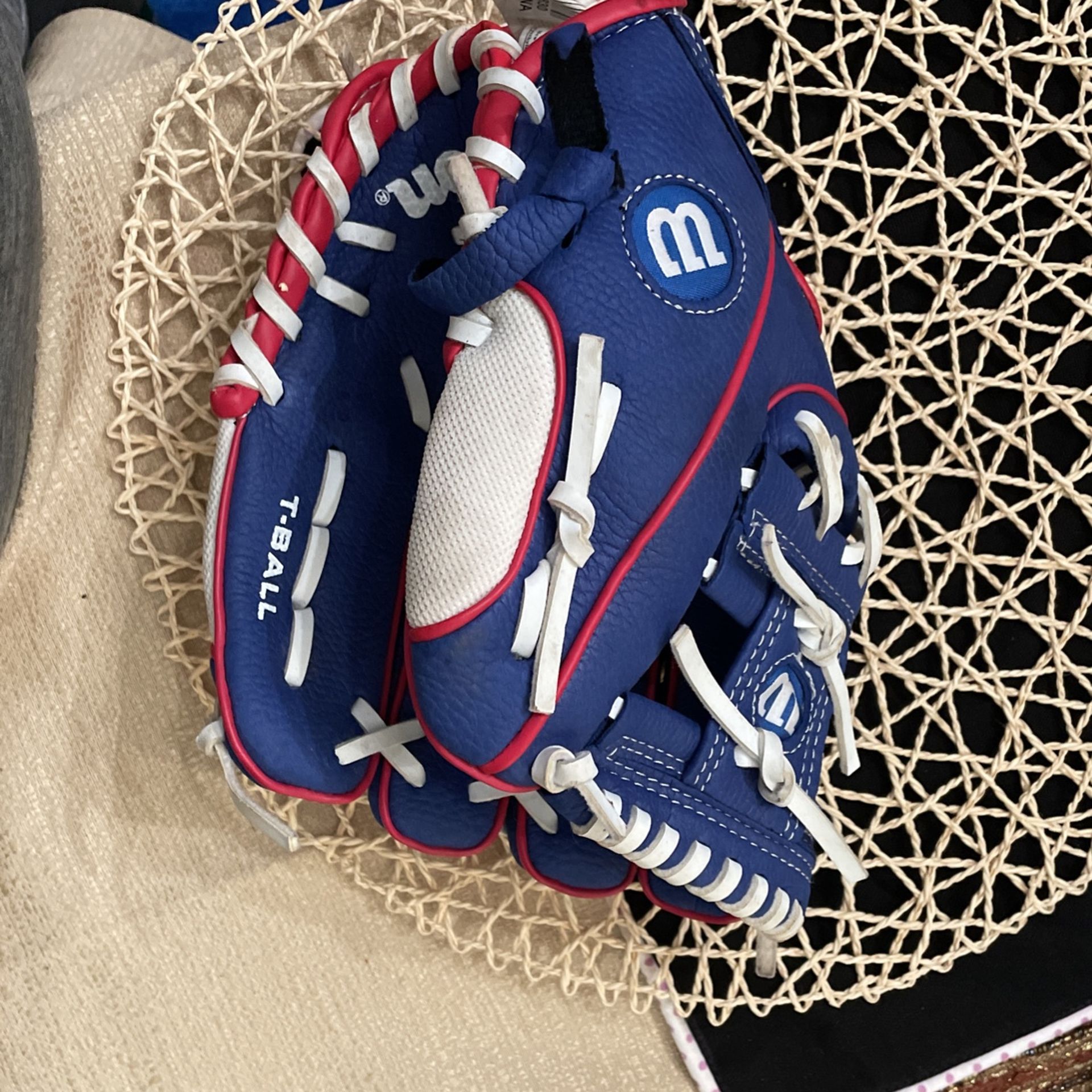 Little Boys Baseball Glove Wilson. Brand In Good Shape 