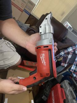 Milwaukee 18 Gauge Shearers