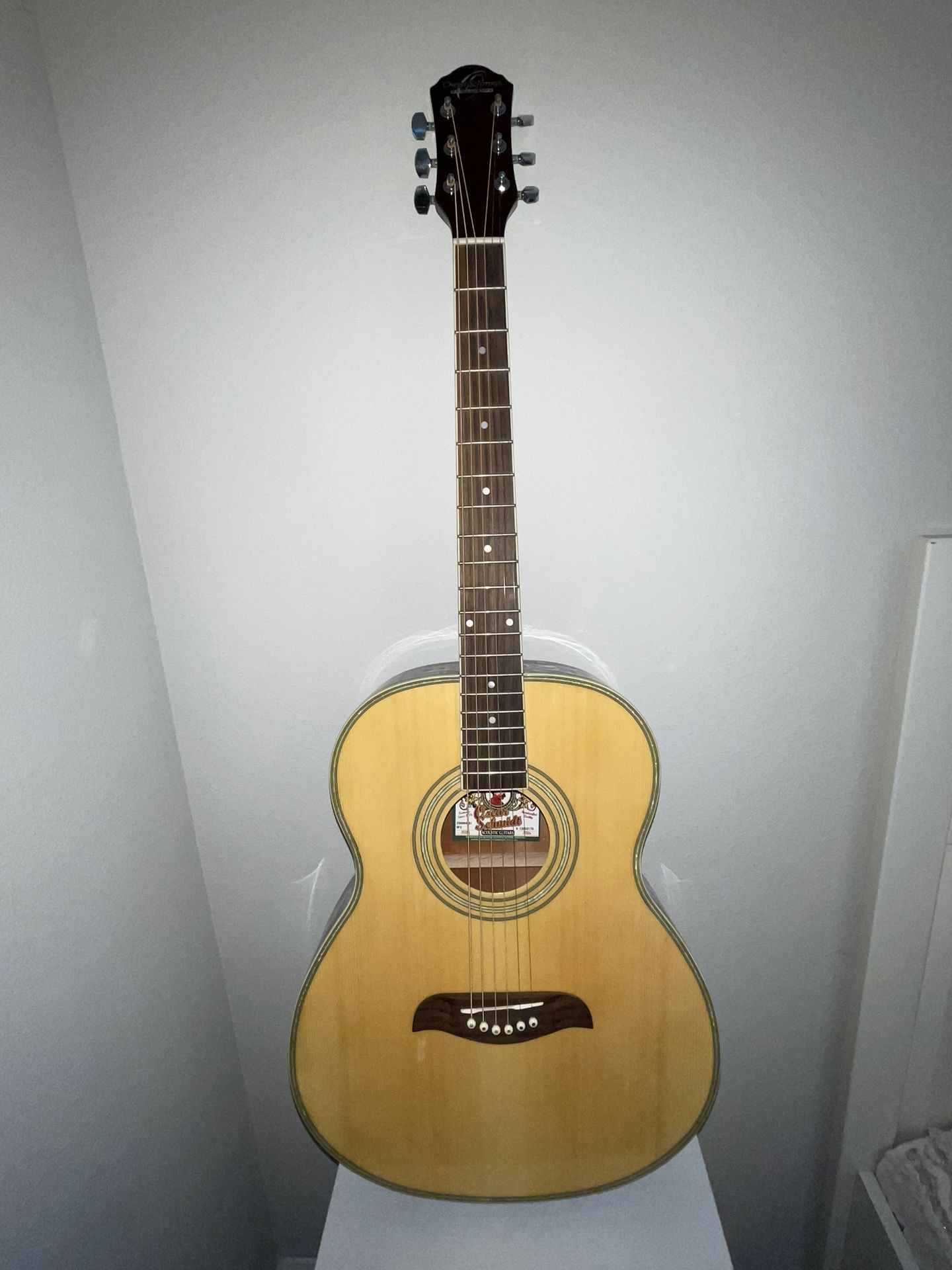 Oscar Schmidt 6 String Acoustic Guitar W/Profile Case