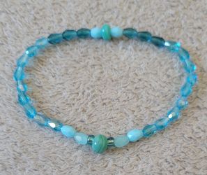 Handmade Stretched Bracelet With Glass Beads, New.