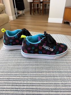 Heelys Pro 20 Prints Wheeled Shoes - Black Neon Multi-Logo - Youth 2 / Women's 4