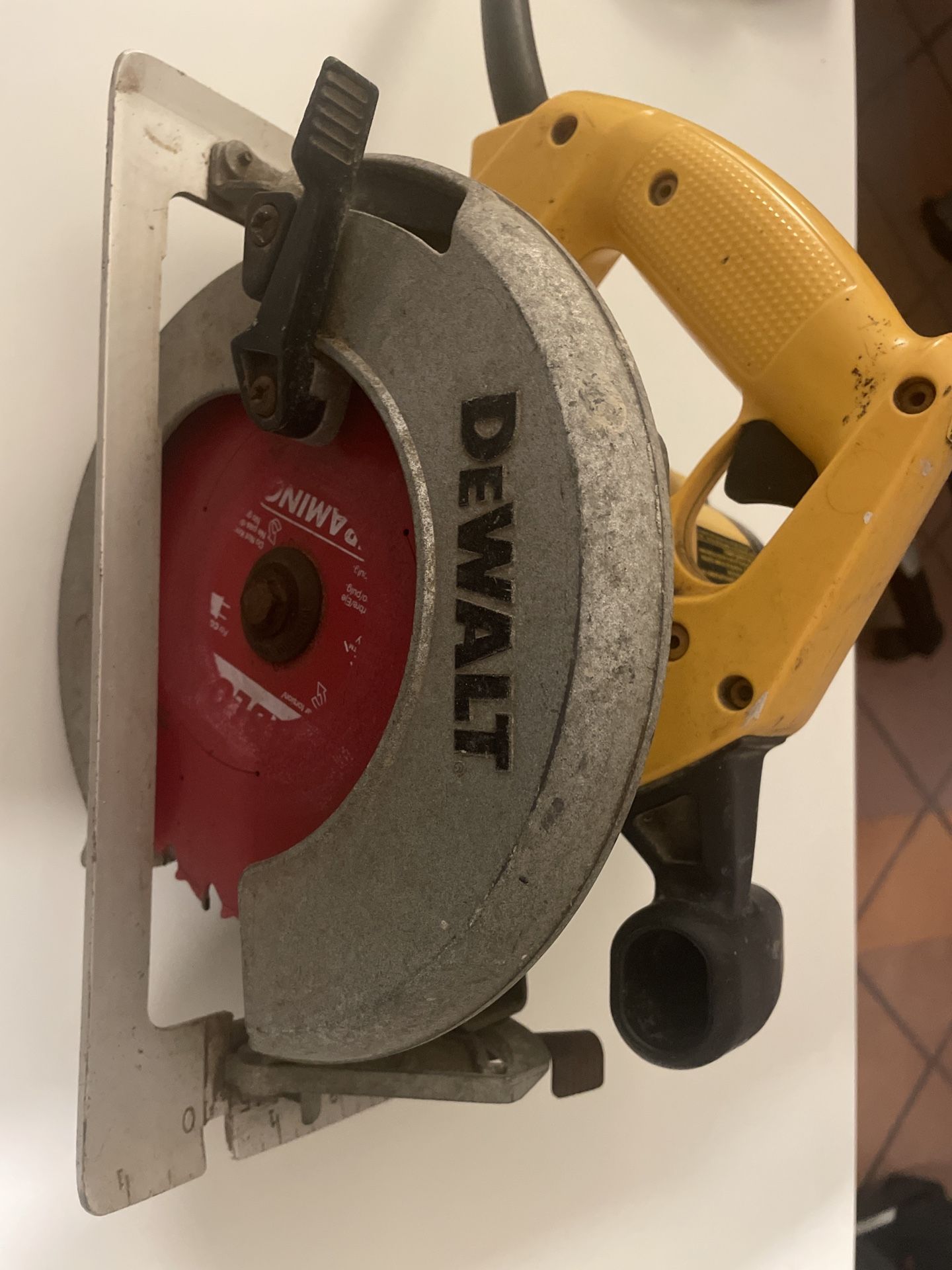 DeWalt DW358 circular saw