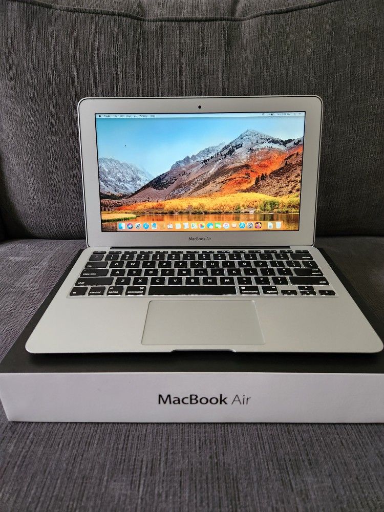 Macbook Air 11" With Box