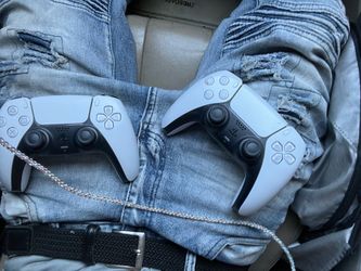 PS5 remotes